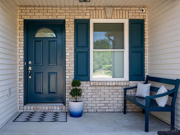 3rd image of 7991 Tara Dr