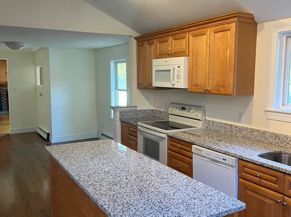 9 Wing Rd, Wilmington, MA 01887