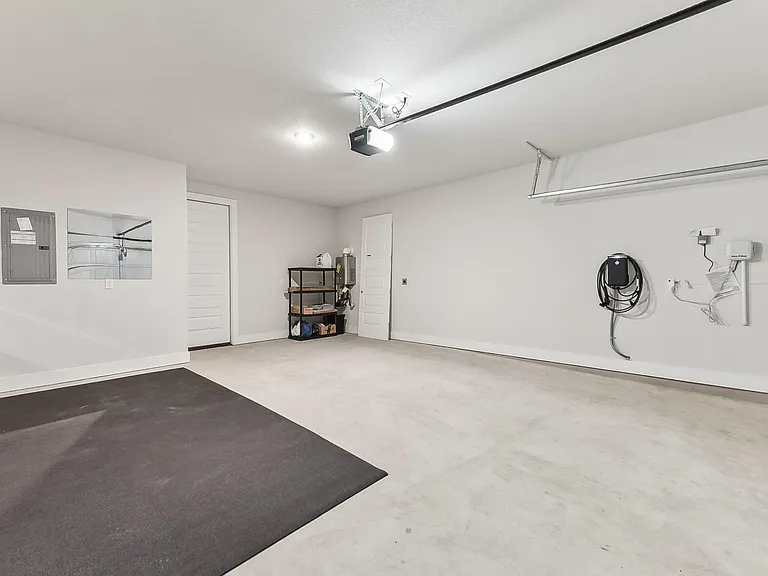 8506 Basil Hayden Ln — Photo 21