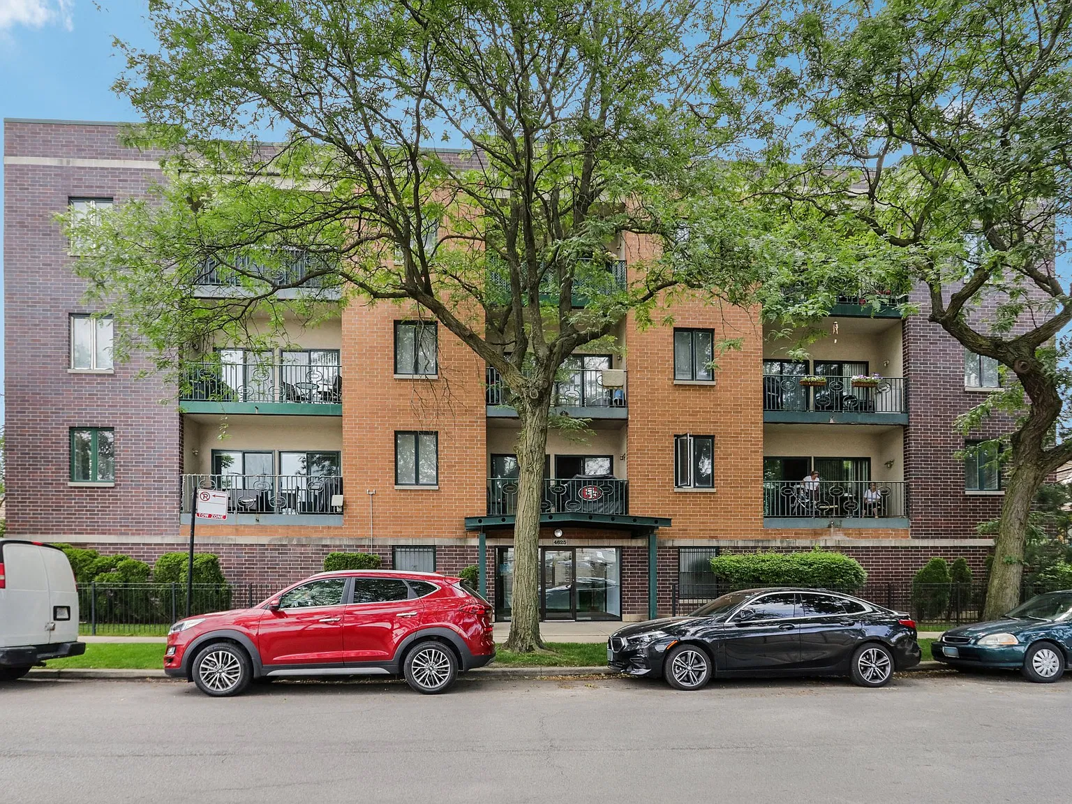 4625 W Lawrence Ave — Photo 2