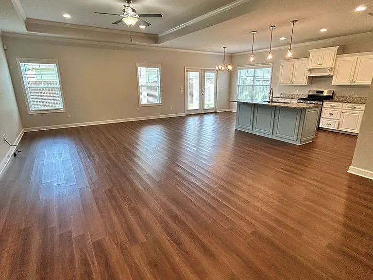 410 Thornbird Loop — Photo 4