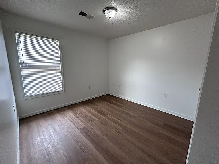 50 Driftwood Cir #2 — Photo 5