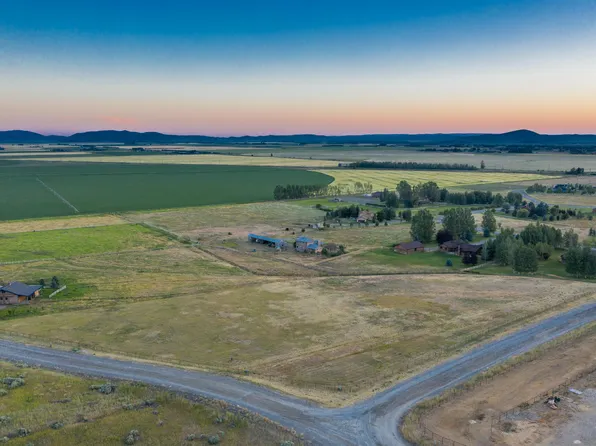 90 Sterling Dr, Bellevue, ID 83313