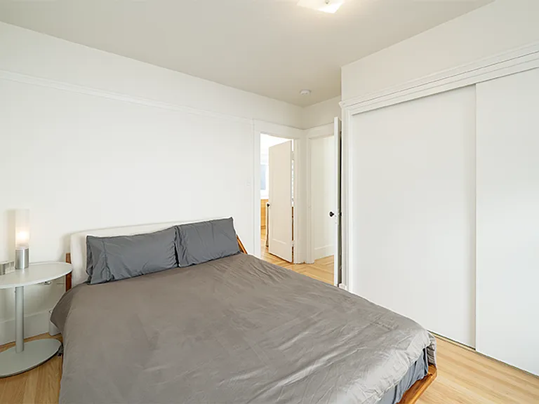 920 Ramona Ave — Photo 13