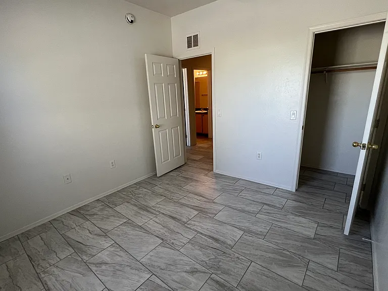 2008 W Dozemary Ct — Photo 13