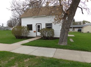 439 2nd St NE, Valley City, ND 58072