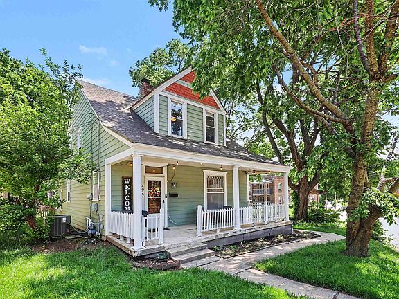 2nd image of 4027 Clark Ave
