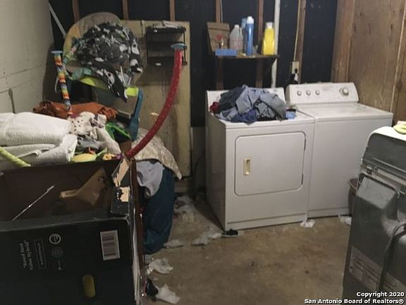 3rd image of 8710 Yellow Knife St