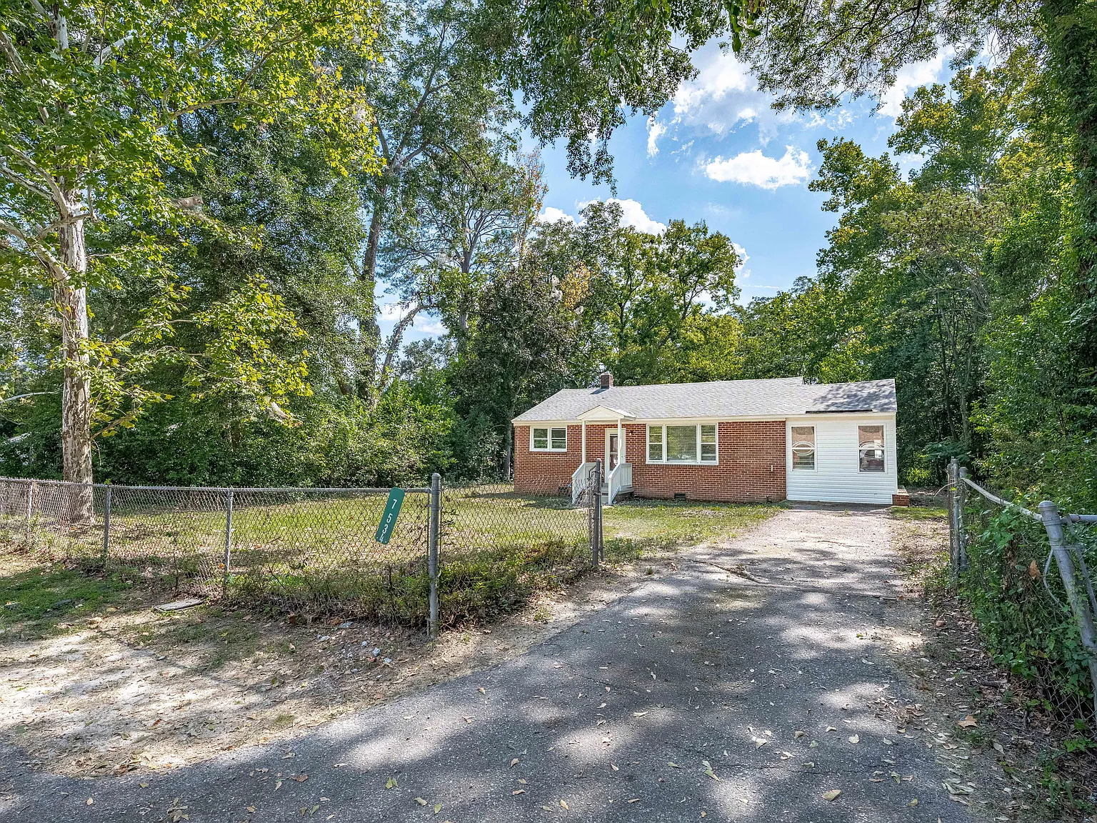4 bed, $1,750 — Photo 4