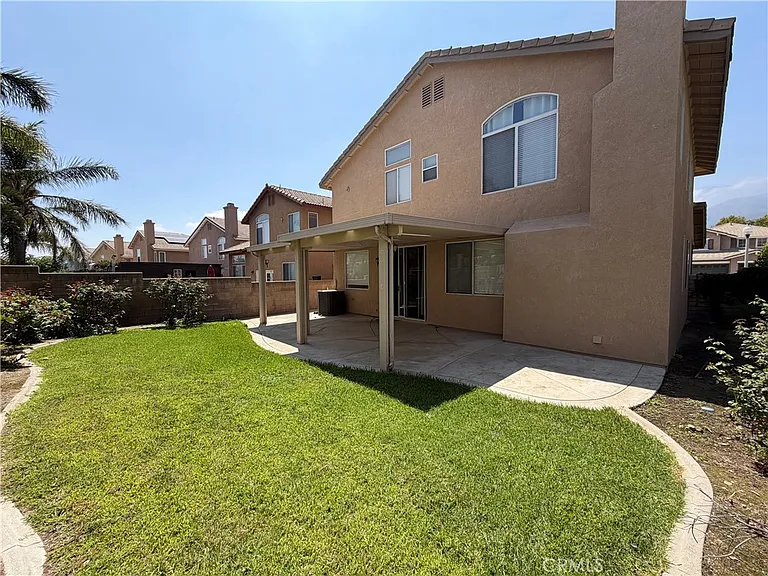 5569 Hunt Club Dr — Photo 31