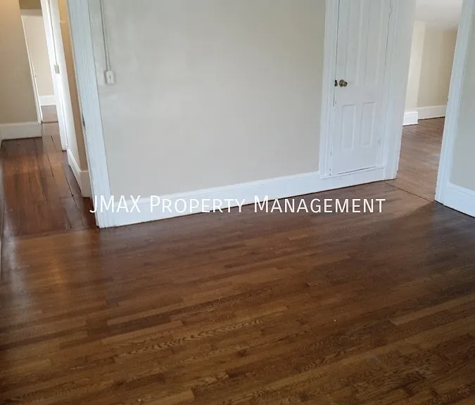 502 Rutherford Ave NW — Photo 15