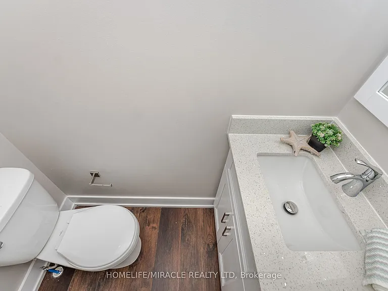 340 Dunsmore Ln — Photo 14