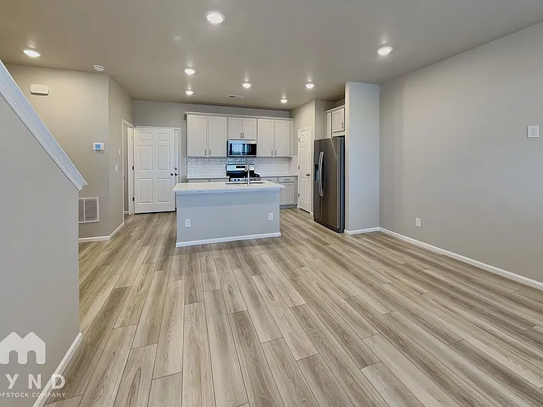 6357 N Netherland Ct — Photo 5