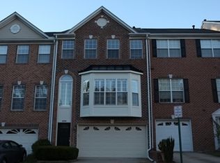 6370 Regal Oak Dr, Springfield, VA 22152