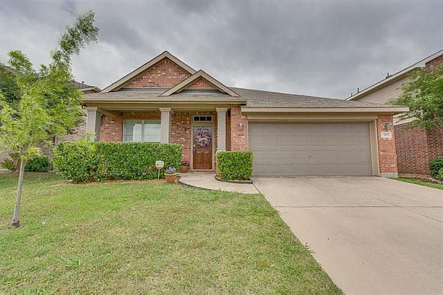 1st image of 305 Bluefinch Dr