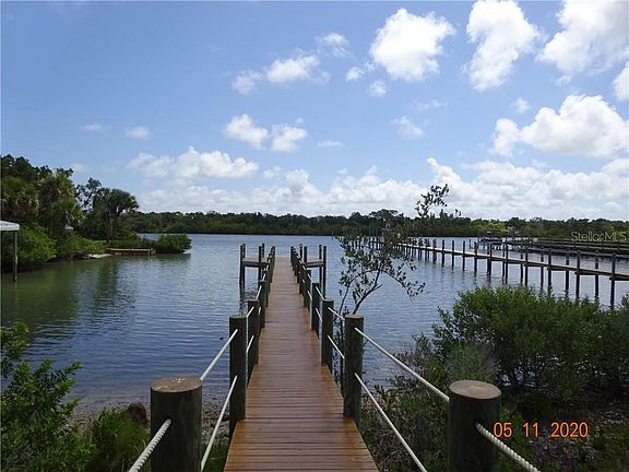 5th image of 157 Fishermans Cove Dr