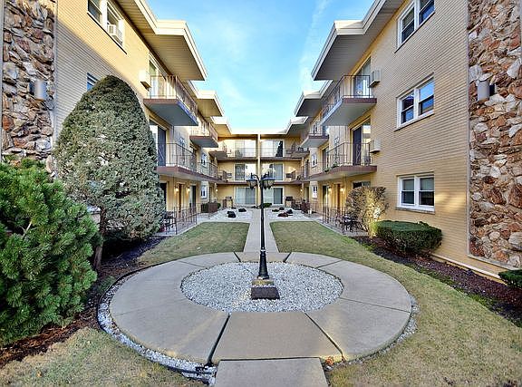 2nd image of 4833 N Central Ave APT 309