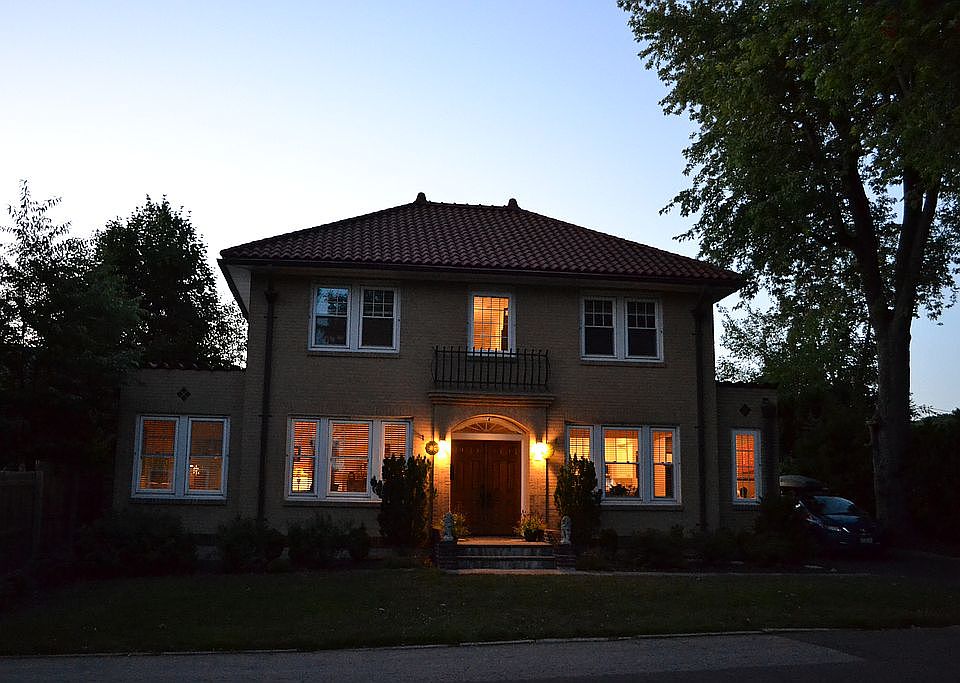 2nd image of 9 Gilbert Park