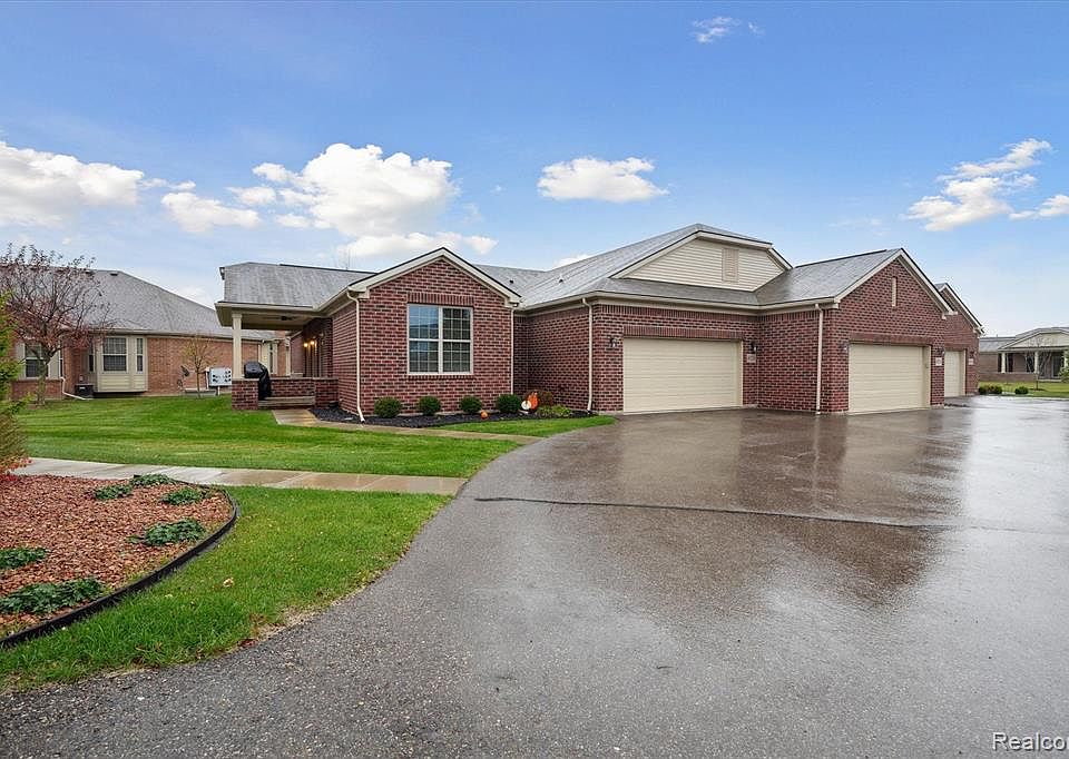 49238 Hanna Ct 913, MI 48042 Zillow
