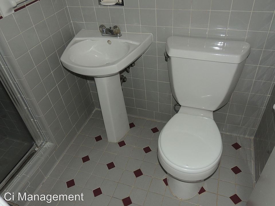1st image of 4637 Rockaway Dr