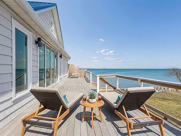 5th image of 907 Bay Tree Beach Rd