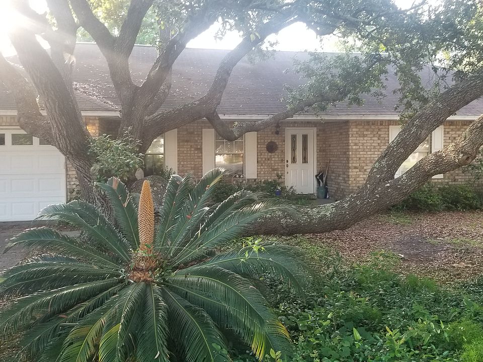 1st image of 1914 Pelican Ln