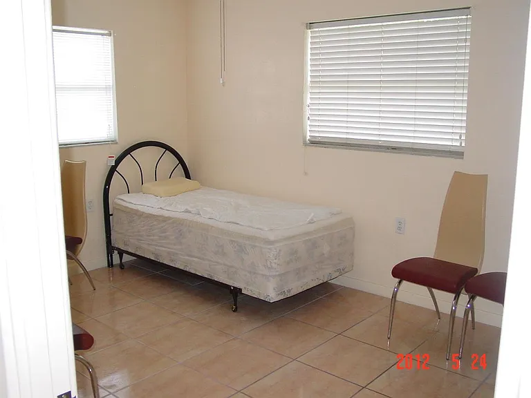 2805 Paine Ln — Photo 10
