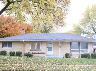 3320 W Parnell Ave, Milwaukee, WI 53221