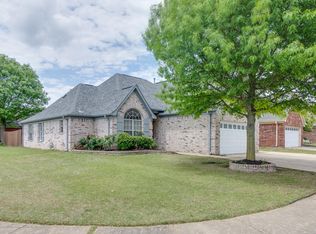 9029 Savannah Ridge Dr, Olive Branch, MS 38654