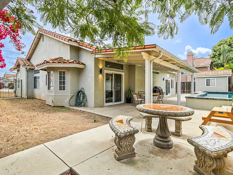 870 Bracero Pl — Photo 33