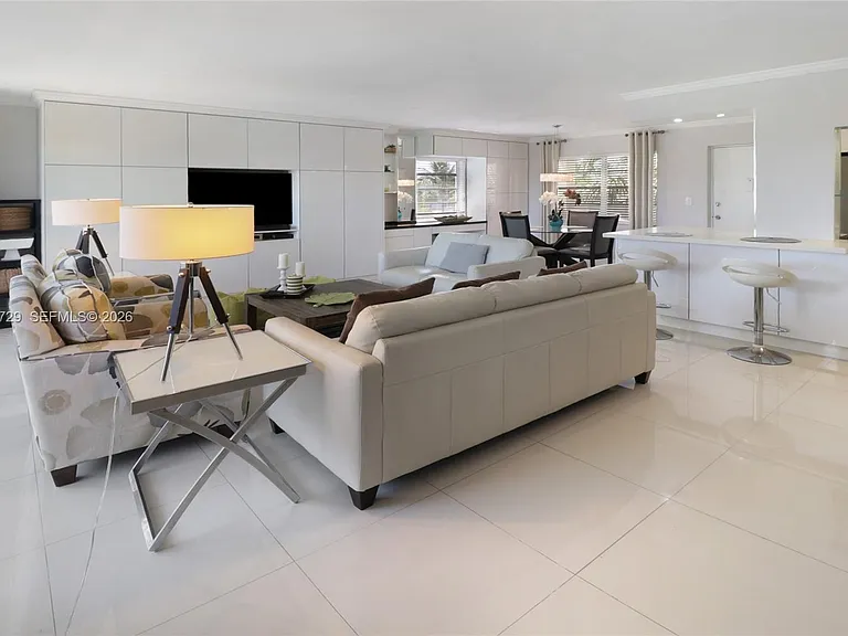 220 N Kings Point Dr #415 — Photo 4