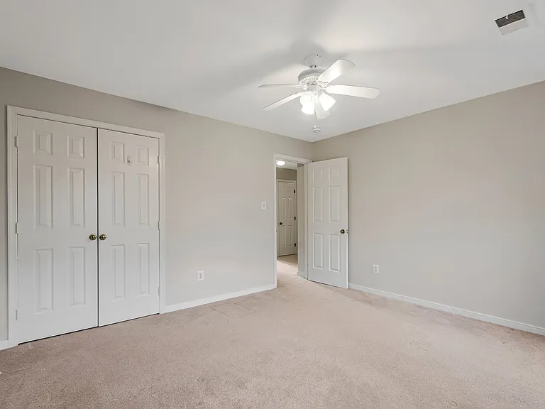 1215 Delta Glen Ct — Photo 34