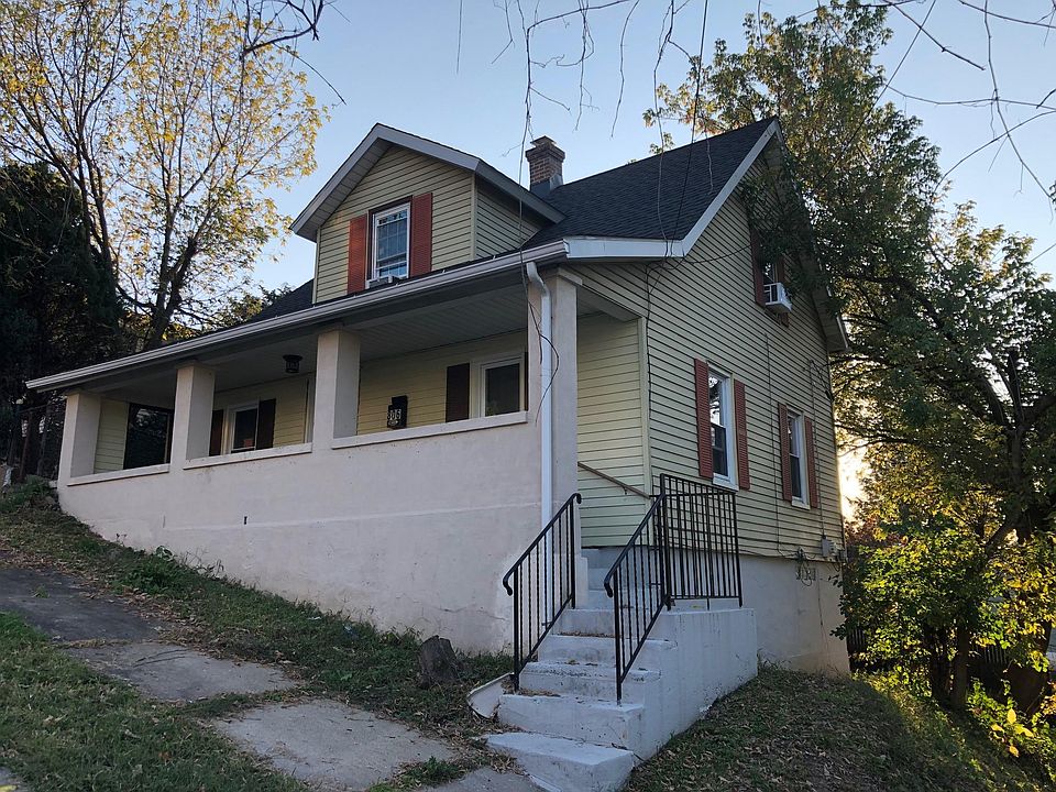 1st image of 806 Carlton Ave