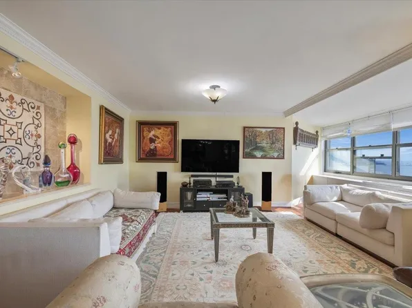 7002 Blvd East image 11 of 22