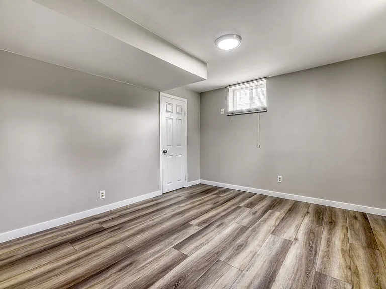 1015 W Longview Ave — Photo 19
