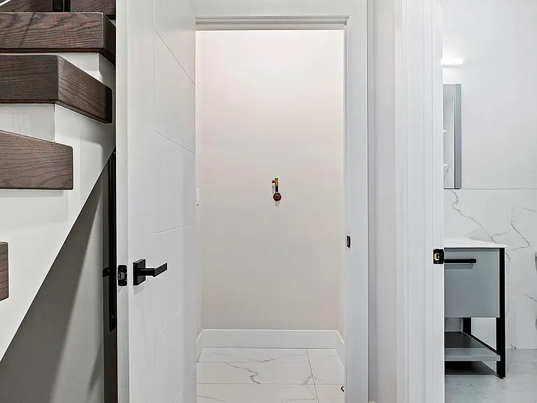 26 Grand St #4 — Photo 8
