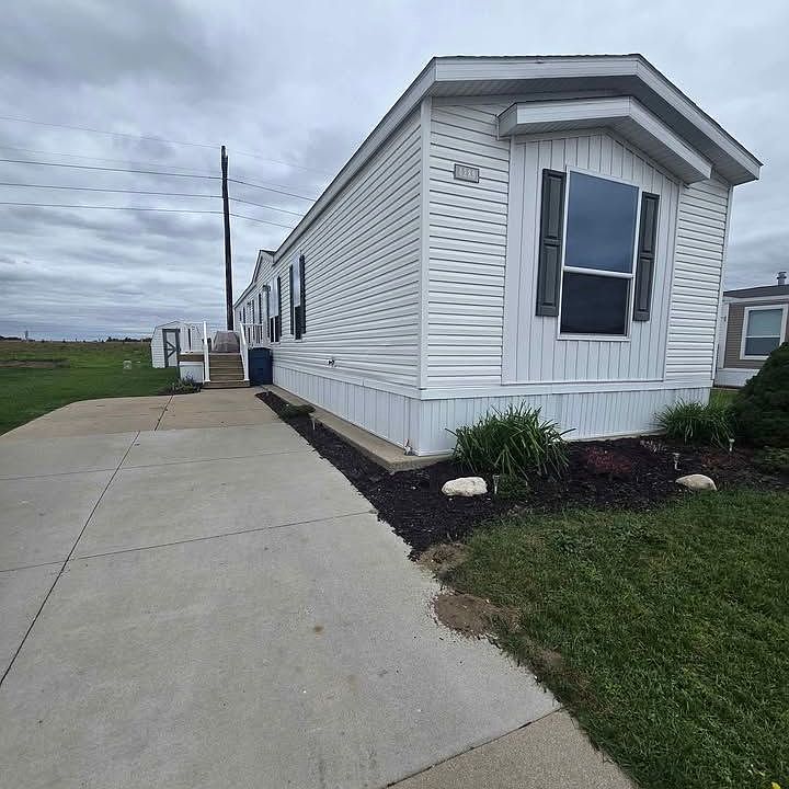 1st image of 4289 Leeward Ln