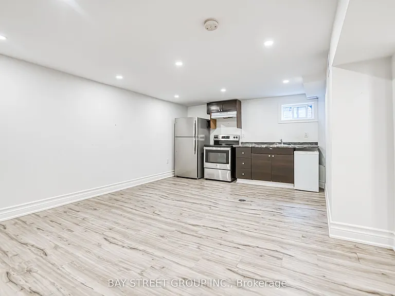 99 Cherrywood Dr #BASEMENT — Photo 11