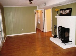 1102 Smoke House Dr, Charlotte, NC 28270