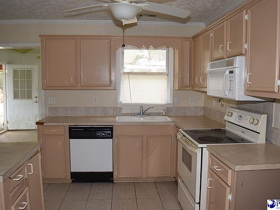 5th image of 945 Kirby Farm Dr