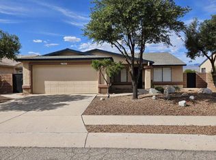 10251 E Woodhaven Ln, Tucson, AZ 85748