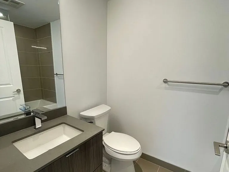 395 Bloor St E #3507 — Photo 10