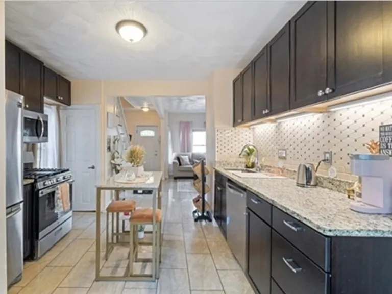 62 Mount Pleasant St — Photo 4