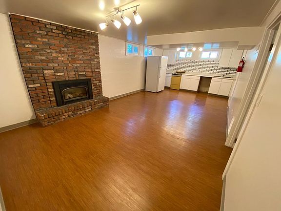 3rd image of 2203 Pine St #B