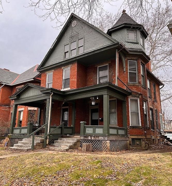 1st image of 384 E Oakland Ave #1/2