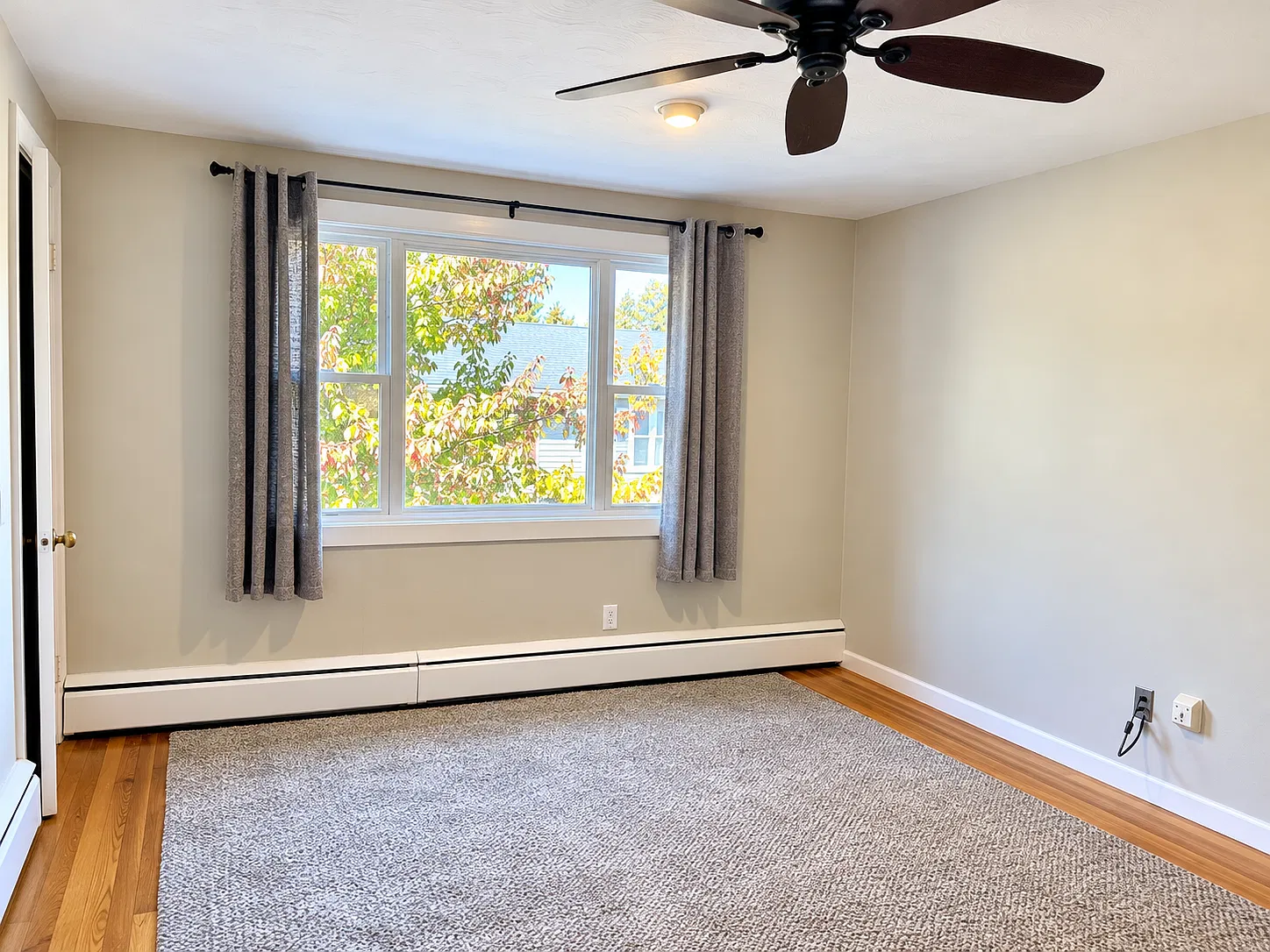 2 bed, 800 sqft, $2,350 — Photo 2