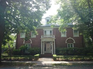 4 Worthington Rd, Brookline, MA 02446