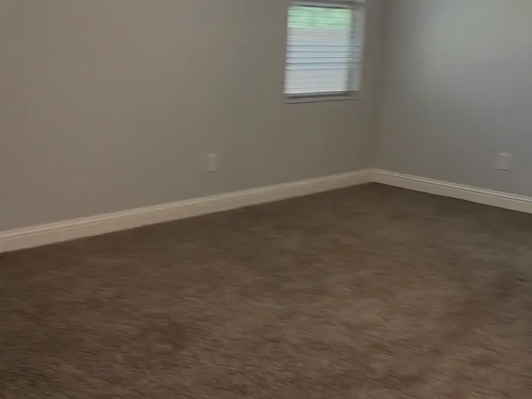1116 Willow Tree Dr — Photo 6