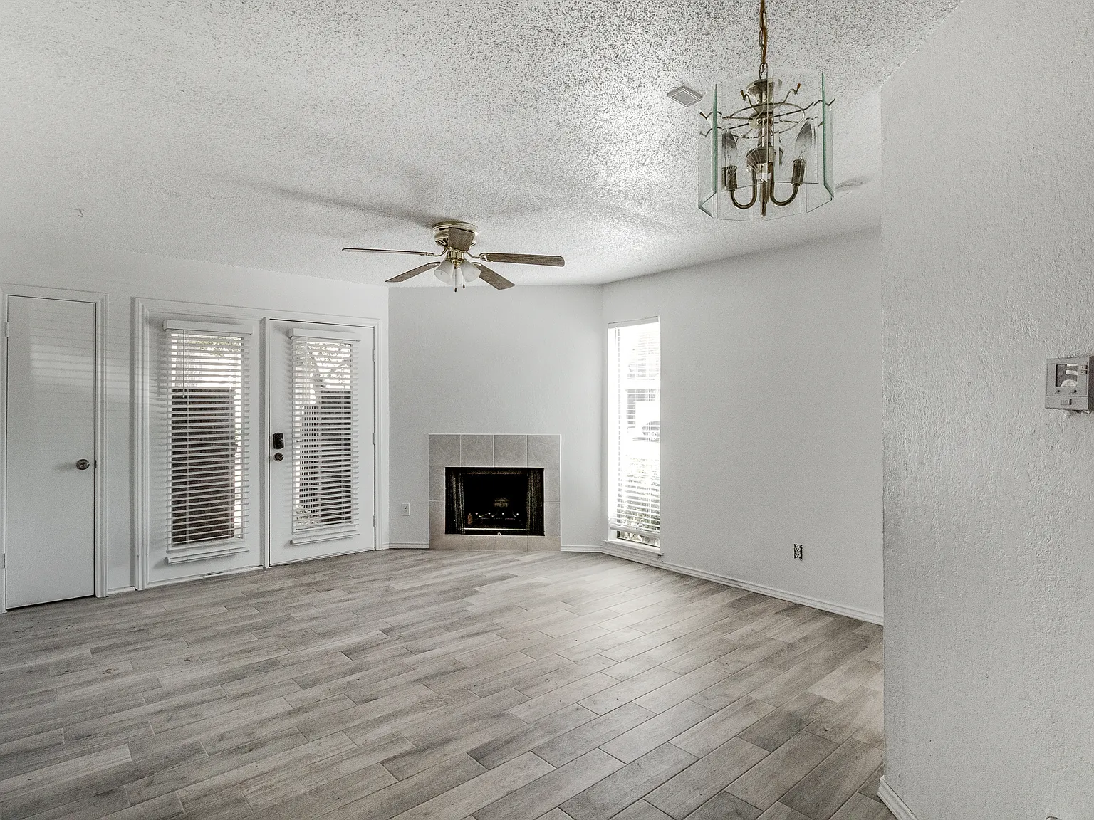 1 bed, 551 sqft, $1,200 — Photo 2