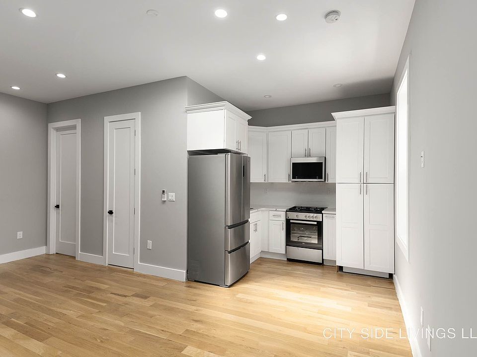 1st image of 542 Chauncey St #2R